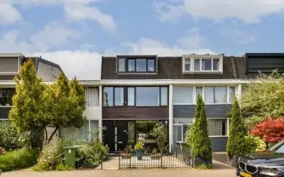 Tussenwoning te koop: Sint Philipsland 5, Vredeveldbuurt Amstelveen