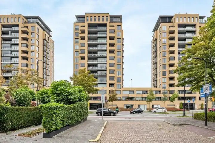 Appartement te koop: Sir Winston Churchilllaan 370F101, Ministerbuurt Rijswijk