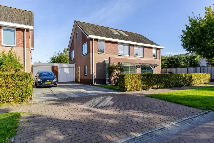 Tussenwoning te koop: Skûtsje 15, Gorredijk-Loevestein Gorredijk