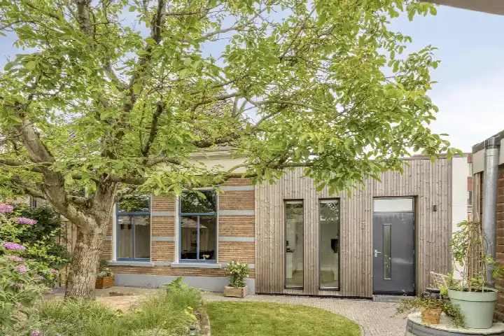Hoekwoning te koop: Slagersplein 1, Brunnepe Kampen