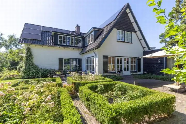 Detached house for rent: Slangenweg 9, Oostereng Laren