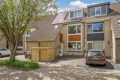 Tussenwoning te koop: Sloepkade 18, De Leyens Zoetermeer