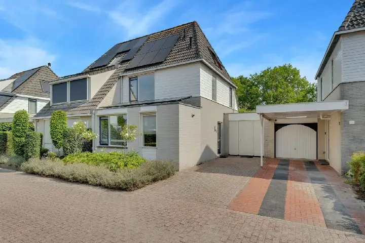 Terraced house for sale: Sloetmarke 71, Oldenelerlanden-West Zwolle