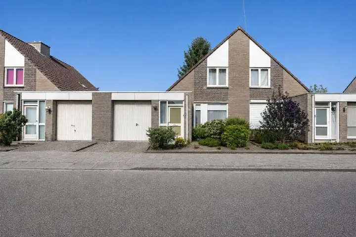 Tussenwoning te koop: Slooyerbroek 45, Stuksbeemden Horst