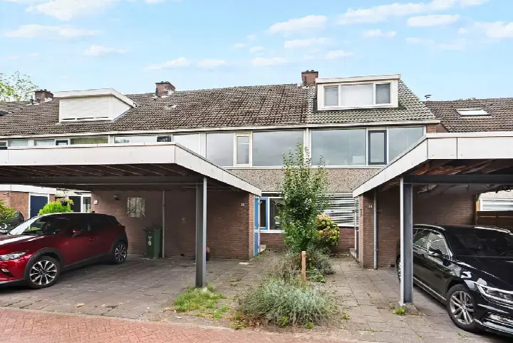 Terraced house for sale: Smallingerland 23, Landenbuurt Zoetermeer
