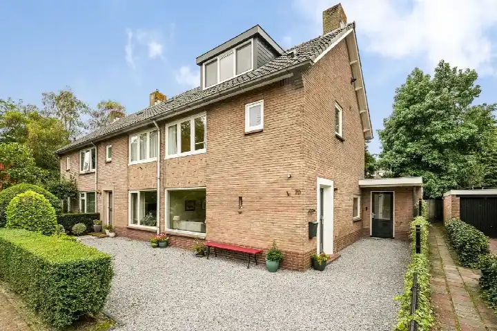 Hoekwoning te koop: Smeekweg 70, Zevenend Laren (Nh)
