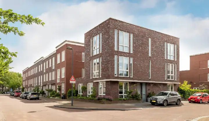 Hoekwoning te koop: Smits van Waesberghestraat 16, Station Breda