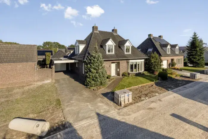Detached house for sale: Snavelbiesstraat 1, Landhorst Landhorst