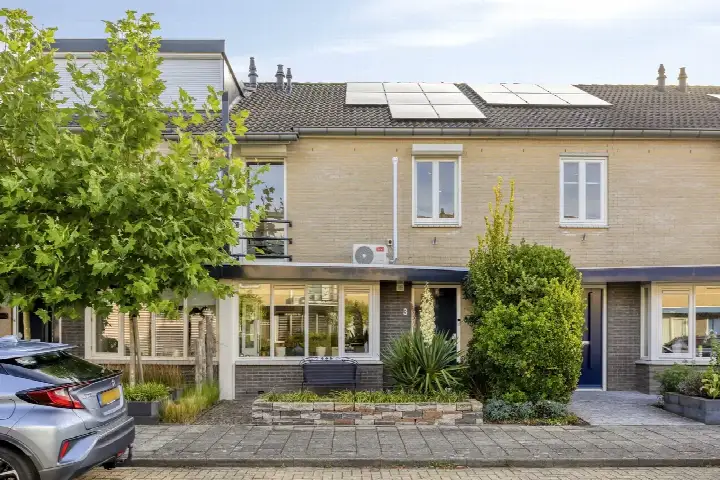 Terraced house for sale: Sneevlietstraat 3, Ittersumerbroek Zwolle