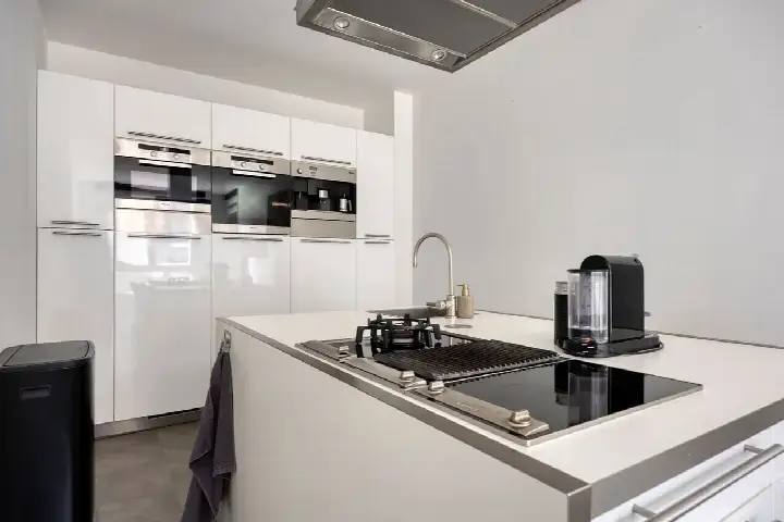 Tussenwoning te koop: Snellenshof 3, City Breda
