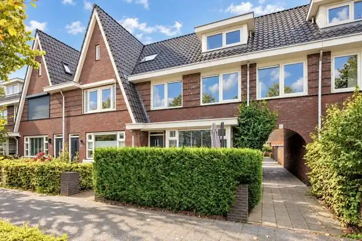 Tussenwoning te koop: Snoekbaarsstraat 104, Oosteinde Aalsmeer