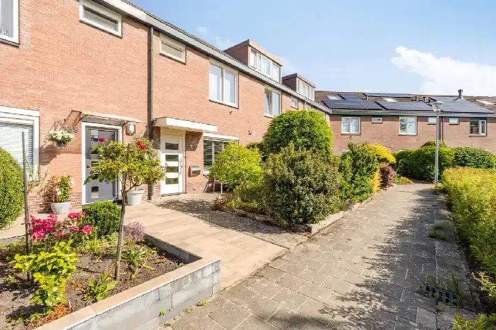 Tussenwoning te koop: Söderblomstraat 137, Hoofddorp Pax West Hoofddorp