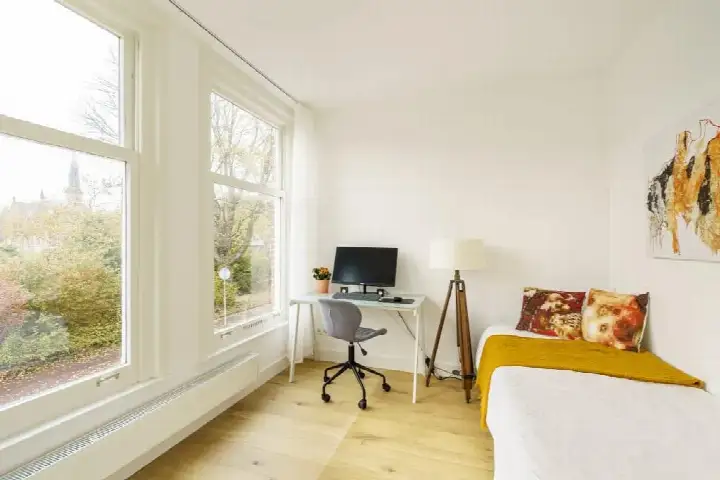 Tussenwoning te koop: Soendaplein 12, Soendabuurt Haarlem