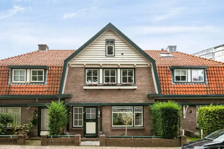 Terraced house for sale: Soerenseweg 18, Spainkbos Apeldoorn