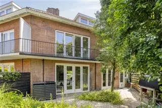 Hoekwoning te koop: Soerlaan 4, Kastanjebuurt Amstelveen