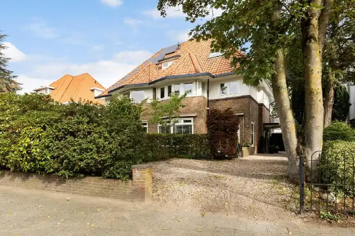Semi-detached for sale: Soestdijkerstraatweg 5, Schilderskwartier Hilversum