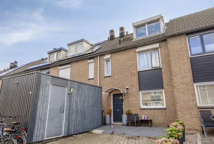 Tussenwoning te koop: Soeteliefskamp 10, Krommeweg-Zuid Hendrik-Ido-Ambacht