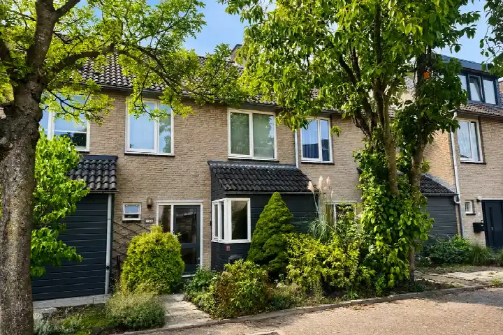 Tussenwoning te koop: Soevereinhof 15, Brouwershof Valkenswaard