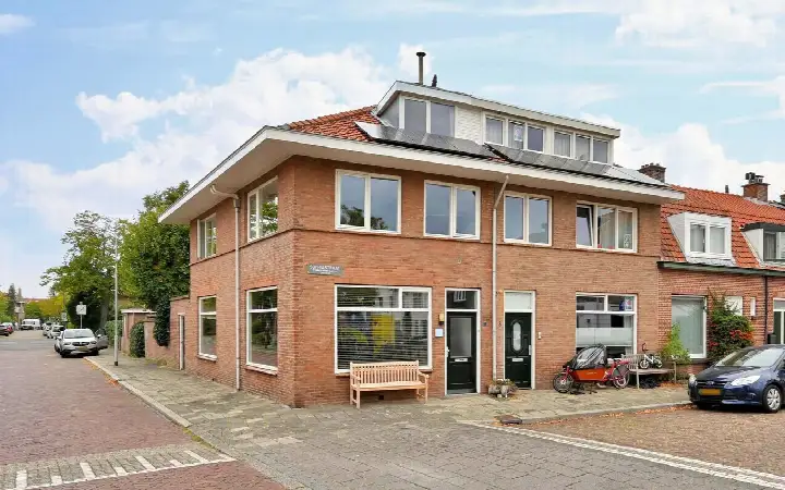 Hoekwoning te koop: Sophiastraat 1, Voorburg Oud noord Voorburg