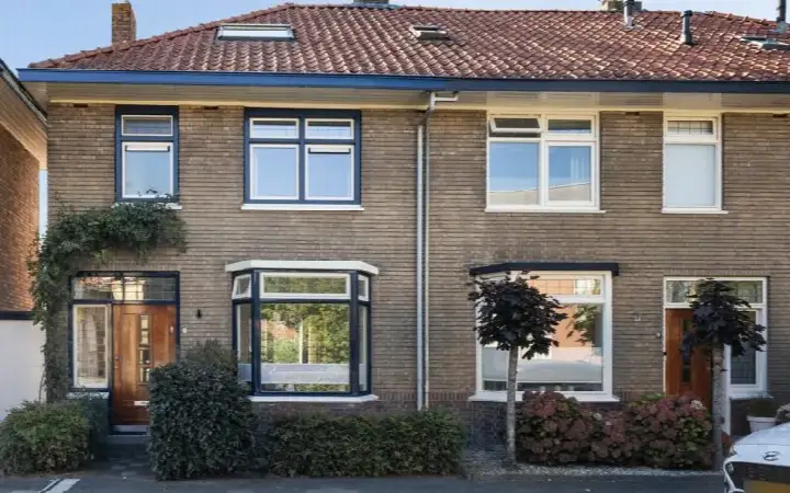Hoekwoning te koop: Sophiastraat 3, Stationsbuurt Sneek