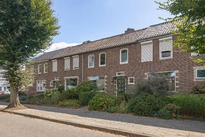 Terraced house for sale: Spaansesingel 18, Neerbeek Beek (Li)