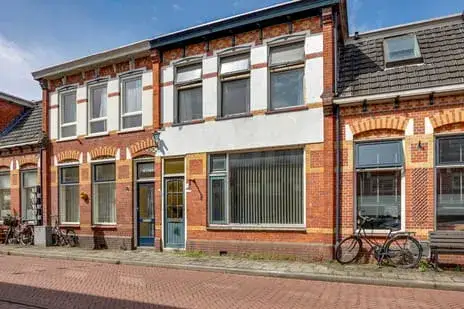 Tussenwoning te koop: Spaarbankstraat 8, Brunnepe Kampen