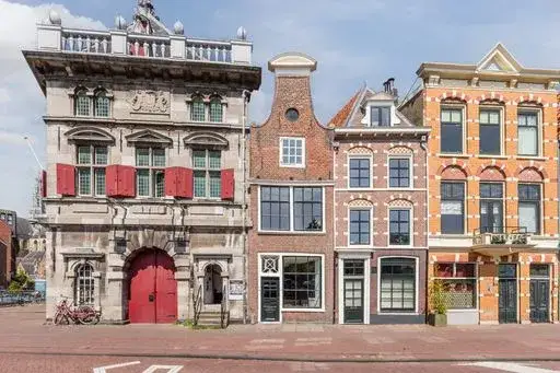 Tussenwoning te koop: Spaarne 28, Bakenes Haarlem