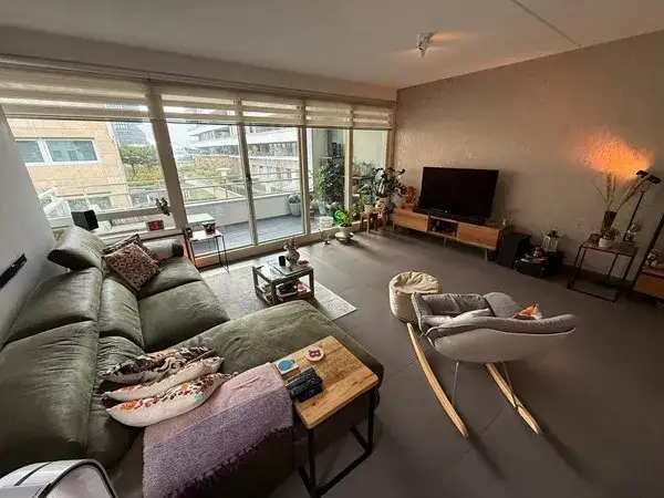 Woning te huur: Spadinalaan, Overhoeks Amsterdam