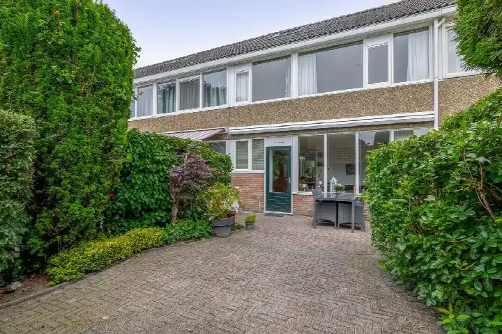 Tussenwoning te koop: Sparrenhage 15, De Hagen Stadskanaal