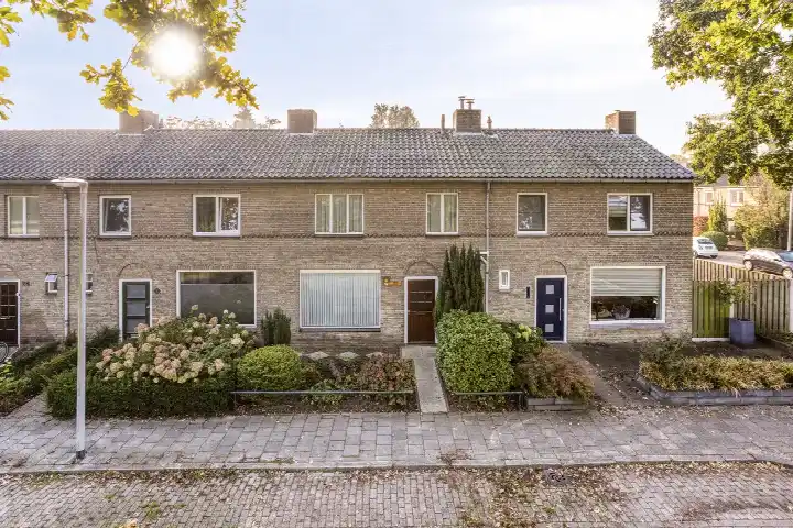Terraced house for sale: Sparrenlaan 20, Nuenen-Noord Nuenen
