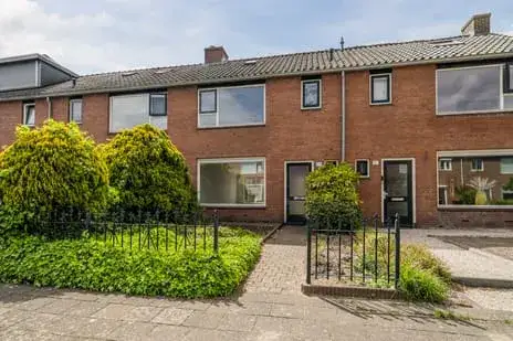 Tussenwoning te koop: Sparrenlaan 29, Paasbos-oost Nijkerk