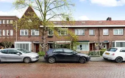Tussenwoning te koop: Sparrenstraat 21, Bomenbuurt Midden Tilburg