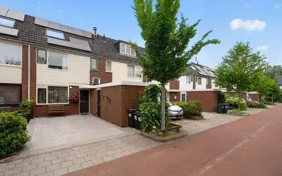 Terraced house for sale: Speenkruid 42, Kruidenhof Diemen