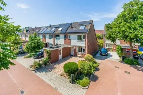 Corner house for sale: Speenkruid 56, Kruidenhof Diemen