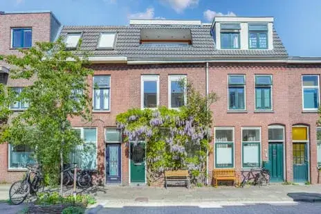 Terraced house for sale: Spieghelstraat 45, Dichterswijk Utrecht