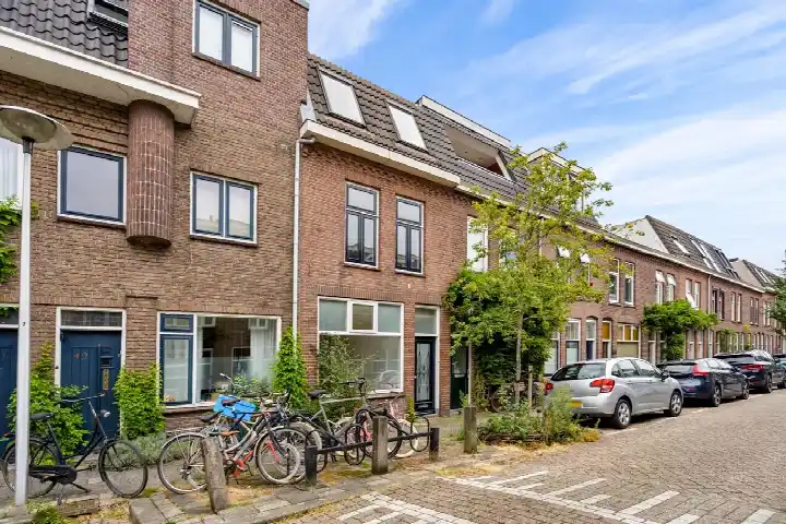 Tussenwoning te koop: Spieghelstraat 47, Dichterswijk Utrecht