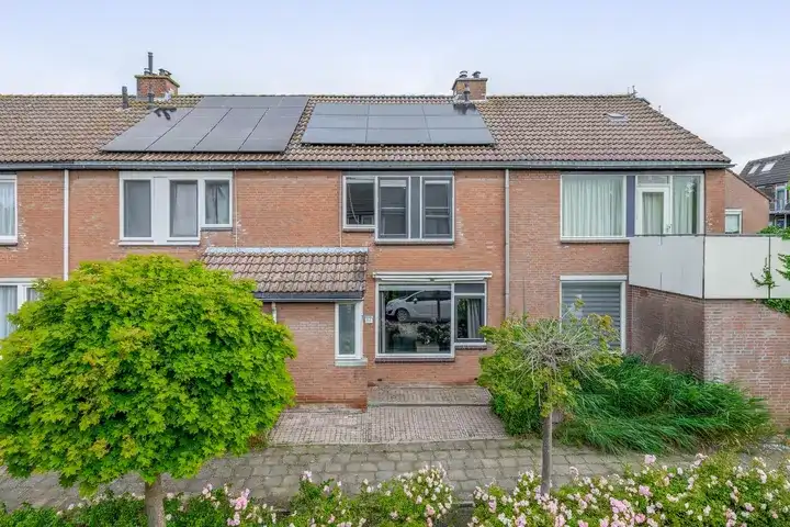 Tussenwoning te koop: Spiering 17, Hout Hoeffe Hellevoetsluis