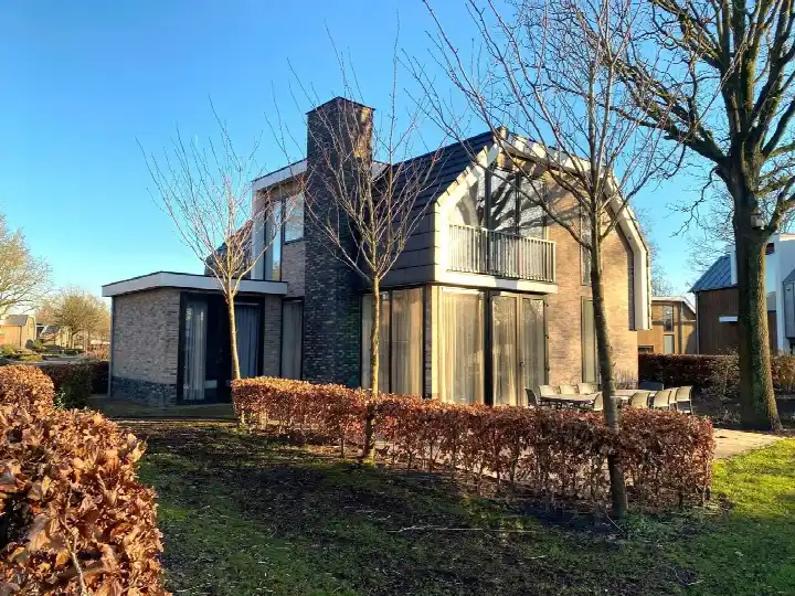 Vrijstaande woning te koop: Spijkweg 15, Buitengebied Biddinghuizen Biddinghuizen