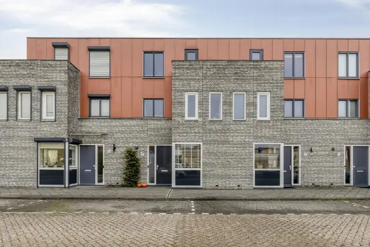 Terraced house for sale: Spinaker 46, De Keen Etten-Leur