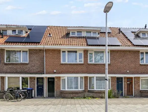 Tussenwoning te koop: Spinozaweg 20, Laan van Nieuw-Guinea, Spinozaweg e.o. Utrecht