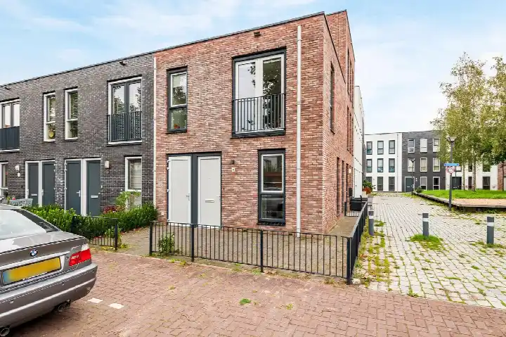 Terraced house for sale: Splinterstraat 4, Hoofddorp Floriande Oost Hoofddorp