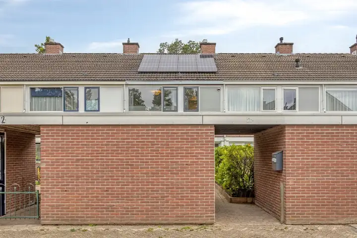 Tussenwoning te koop: Spoolderlanden 3, Stroinkslanden Noord-West Enschede