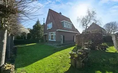 Vrijstaande woning te koop: Spoorlaan 10, De Burcht Zwammerdam