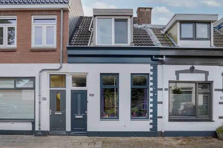 Terraced house for sale: Spoorstraat 13, Oud-Assendorp Zwolle