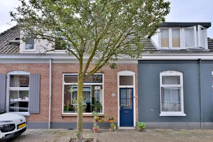 Terraced house for sale: Spoorstraat 38, Noorderplein Deventer