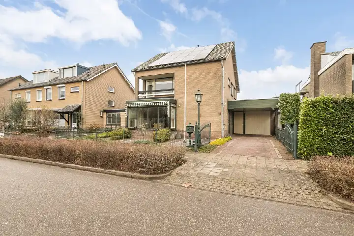 Vrijstaande woning te koop: Sportlaan 12, Klappenburg Bemmel