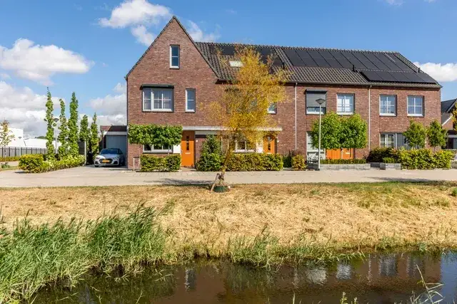 Hoekwoning te koop: Sportlaan 15, Rijksstraatweg en omgeving Hellevoetsluis