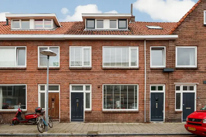 Tussenwoning te koop: St.-Ludgerusstraat 28, Elinkwijk en omgeving Utrecht