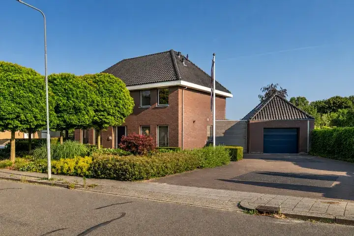 Vrijstaande woning te koop: St. Remigiusstraat 45, Schimmert Schimmert