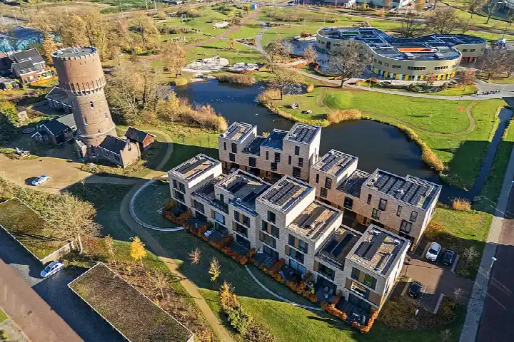 Tussenwoning te koop: Stadionlaan 77, Veldwijk Noord Hengelo